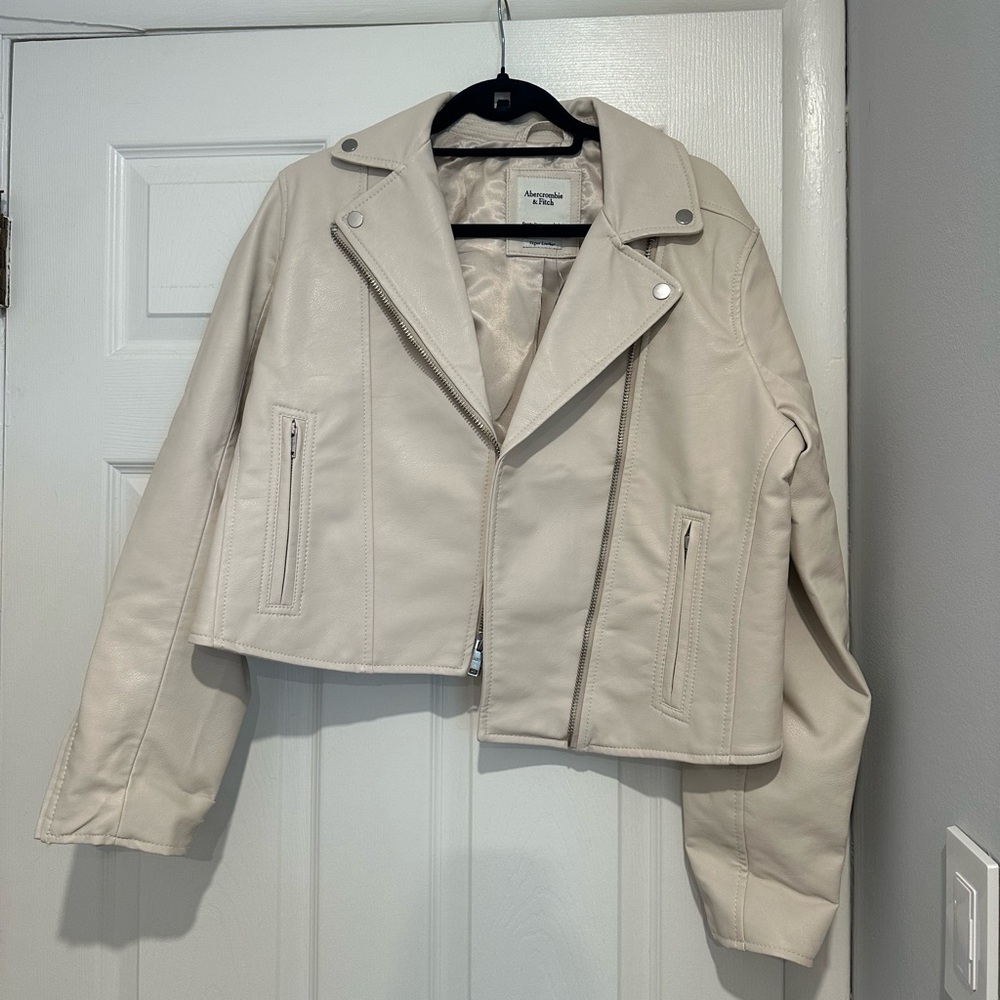 NWT Abercrombie Cream/Off White Leather Moto Jacket